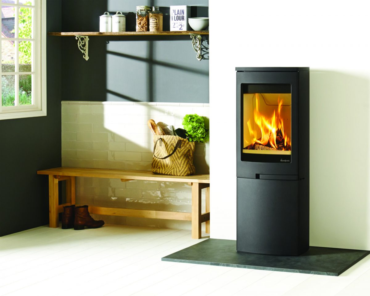 Nordpeis Duo 5 Steel Sided Wood Burning Stove with Closed Base